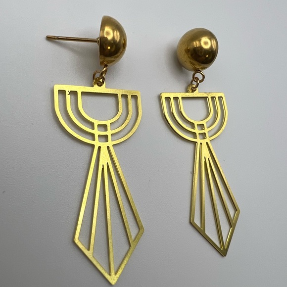 Delicate Flirty Art Deco Brass Earrings- Elegant Delicate Geometric Earrings - Picture 8 of 17